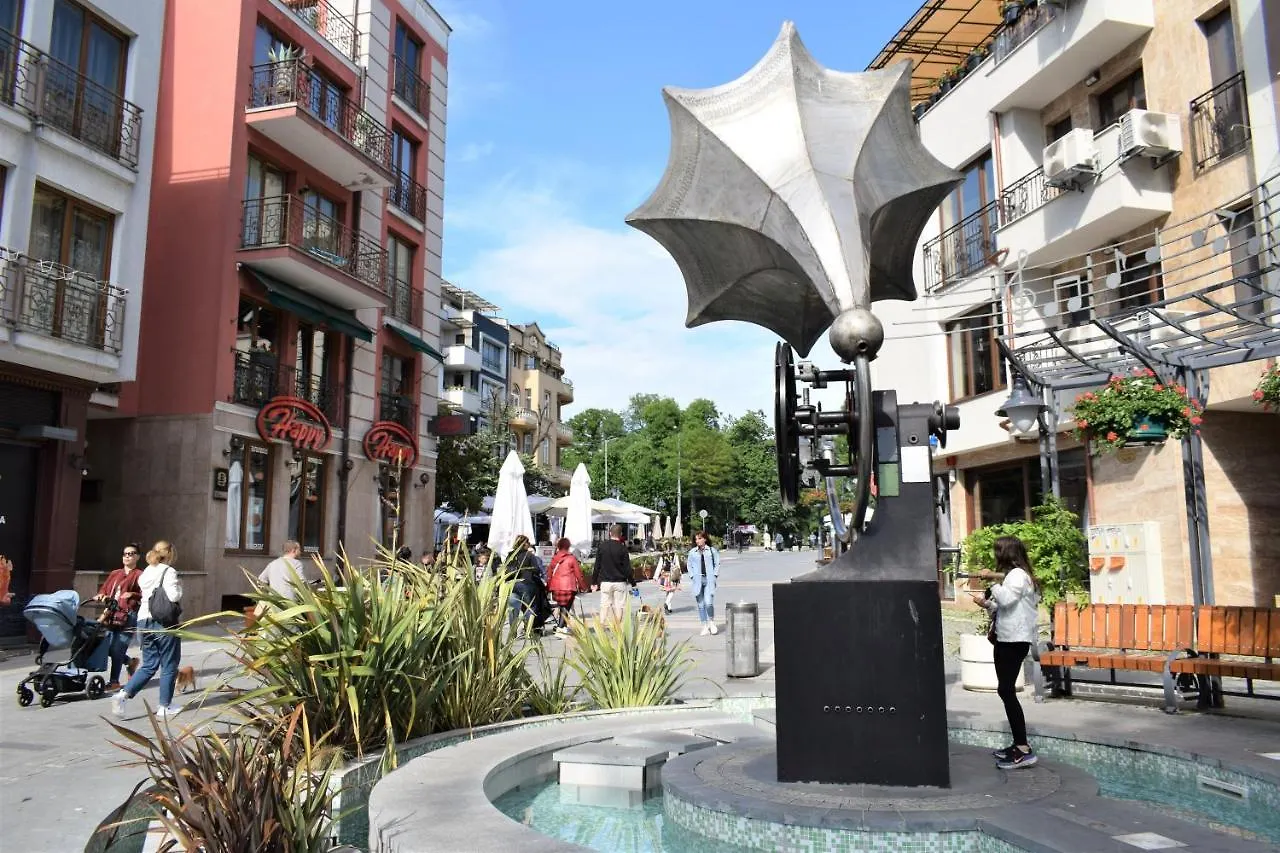 Top Center Apartment Gramophone With Private Parking Burgas